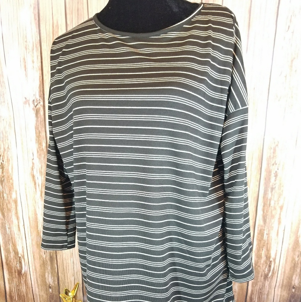 California tunic - Picture 2 of 2